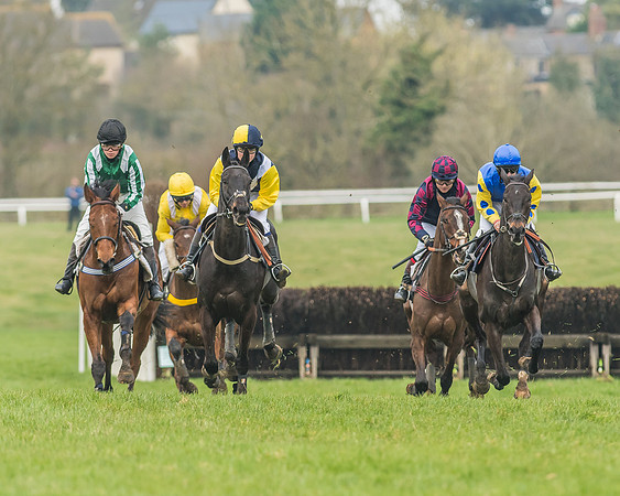 Race 5 - Novice Riders-44