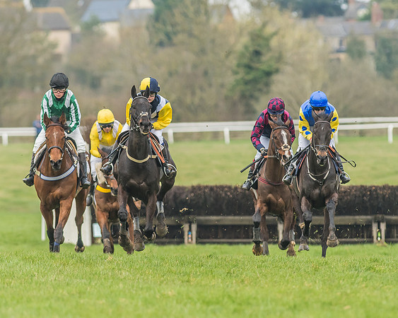 Race 5 - Novice Riders-45