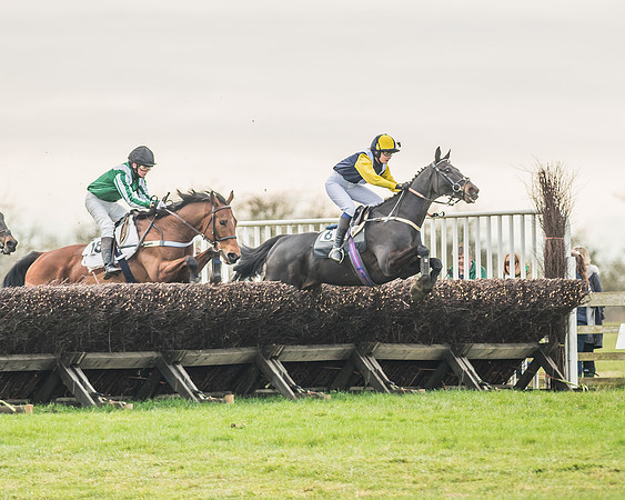 Race 5 - Novice Riders-50