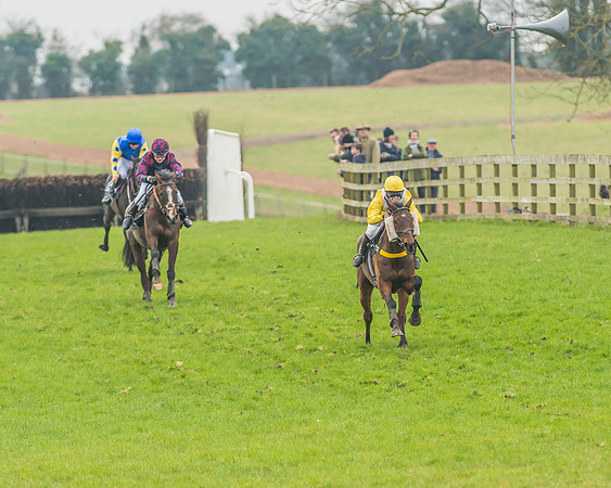 Race 5 - Novice Riders-80