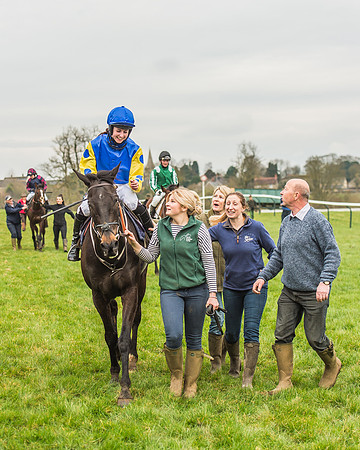 Race 5 - Novice Riders-111