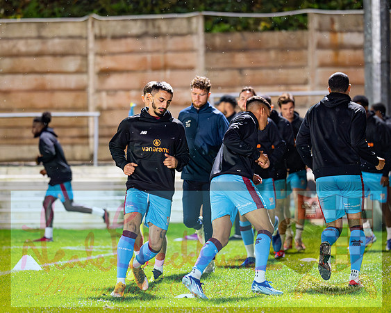 Chesham Utd 4 Bishops Cleeve 0 (61 of 405)