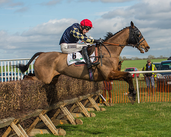 Race 1 - Hunt Members-101