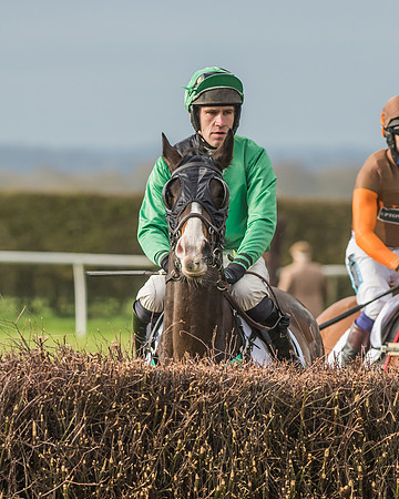 Race 6 - Confined-21