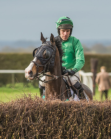 Race 6 - Confined-22