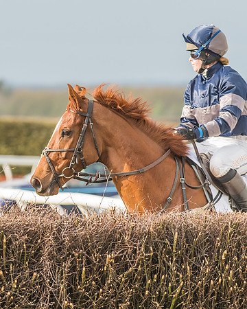 Race 6 - Confined-34