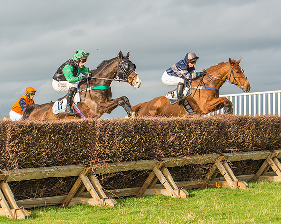 Race 6 - Confined-47