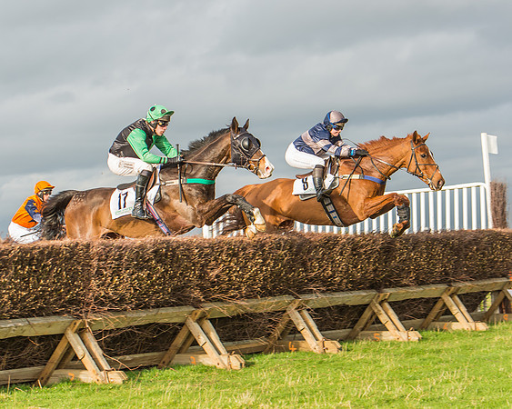 Race 6 - Confined-48