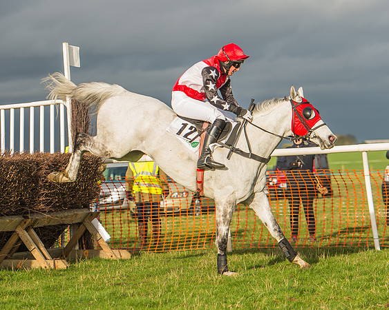 Race 6 - Confined-100