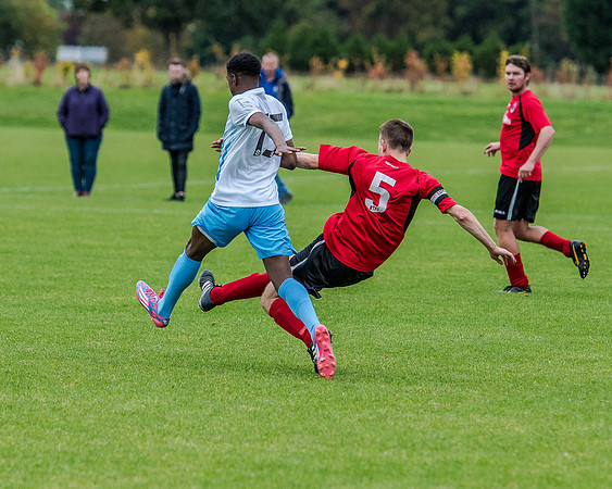 AFC Oaklands 2 v 1 Bengeo Trinity - Warm Up (261 of 297)