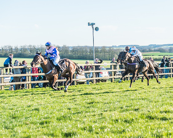 Race 7 - Puckeridge Hunt Charity Flat Race-50