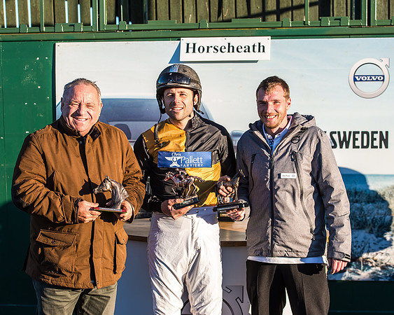 Race 7 - Puckeridge Hunt Charity Flat Race-110
