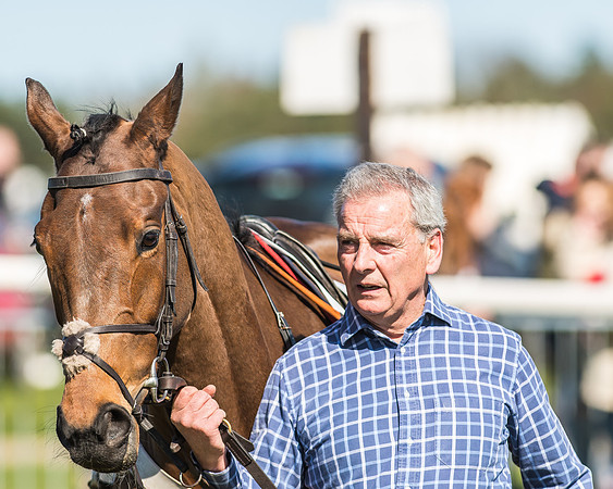 Race 1 - Puckeridge Hunt Members-14