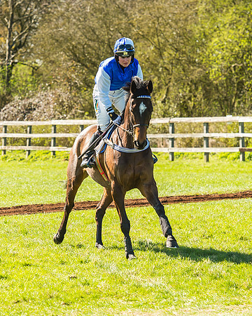 Race 1 - Puckeridge Hunt Members-25