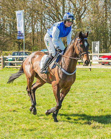 Race 1 - Puckeridge Hunt Members-28