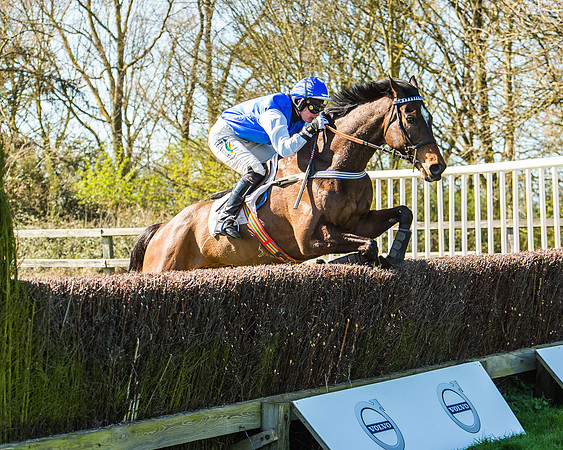 Race 1 - Puckeridge Hunt Members-79
