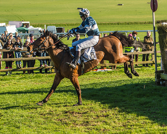 Race 5 - Red Mills Intermediate Race-70