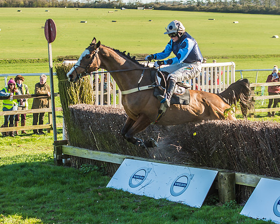 Race 5 - Red Mills Intermediate Race-72