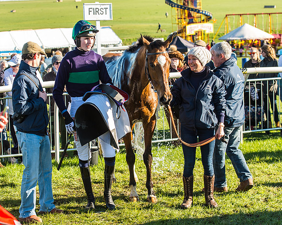 Race 5 - Red Mills Intermediate Race-93