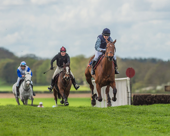 Hunt Charity Race  -99