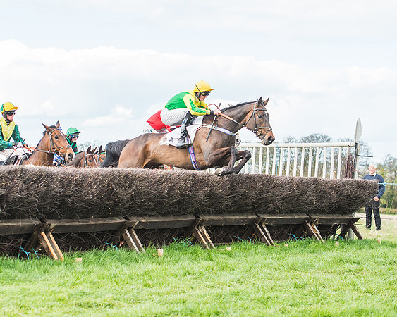 Race 3 - 4-5-6 Year Olds Open Maiden-56