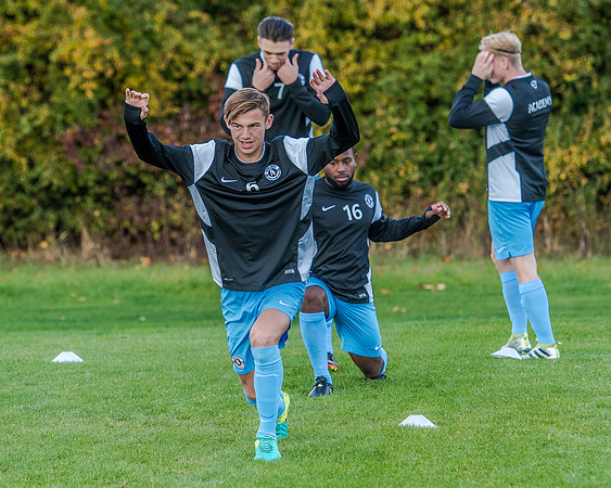 AFC Oaklands v Bengeo Trinity - Warm Up (54 of 109)