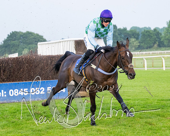 Race 5 - Peter Wright Handicap (60 of 117)