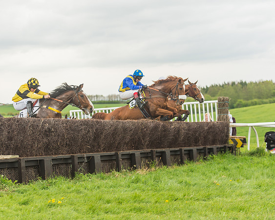 Kimblewick Easter Meeting 2017