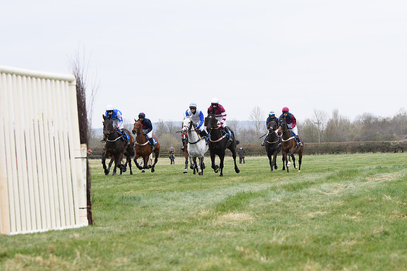 Race 3 - The PPORA Novice Riders Race  (104 of 200)