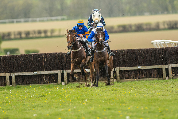 Race 1 - Open Maiden-29