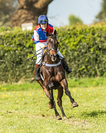 Race 6 - Novice Riders Race-10