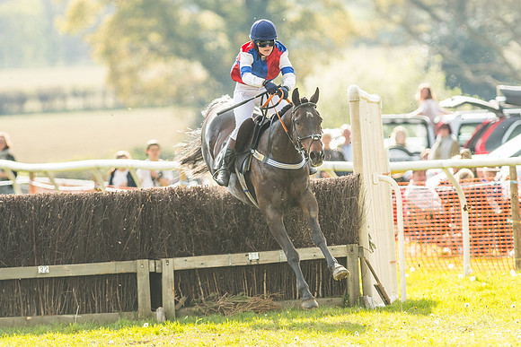 Race 6 - Novice Riders Race-39