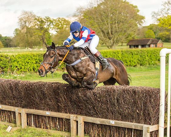 Race 6 - Novice Riders Race-46