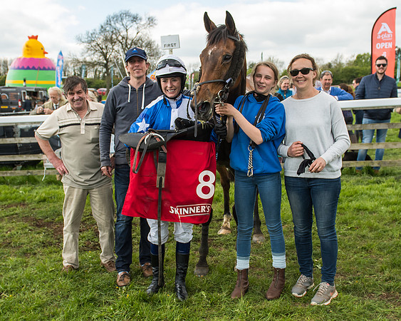 Race 3 - Ladies Open -85