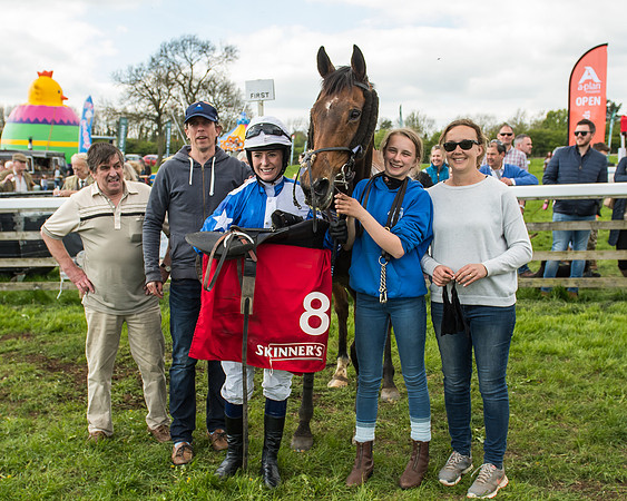 Race 3 - Ladies Open -86