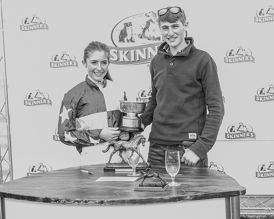 Race 3 - Ladies Open -95