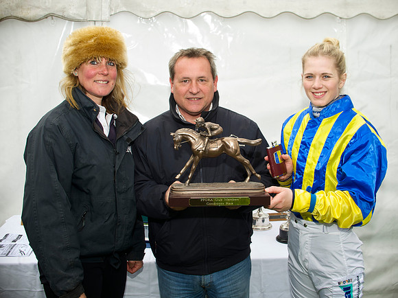 Kimblewick Point to Point at Kingston Blount Racecourse on Saturday 12th April 2014
