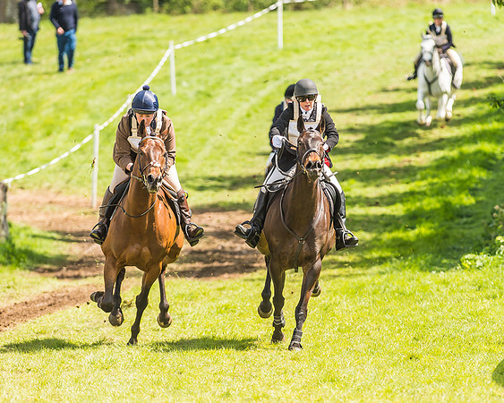 Hunt Scurry