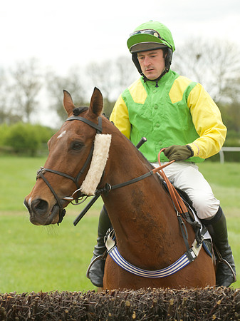 Kimblewick at Kimble Confined Hunts Race