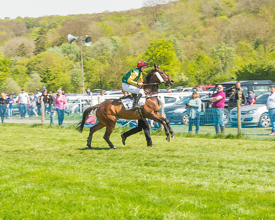 The Kingston Blount Racing Club Members Conditions Race