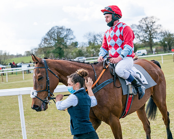Race 7 - Maiden-83
