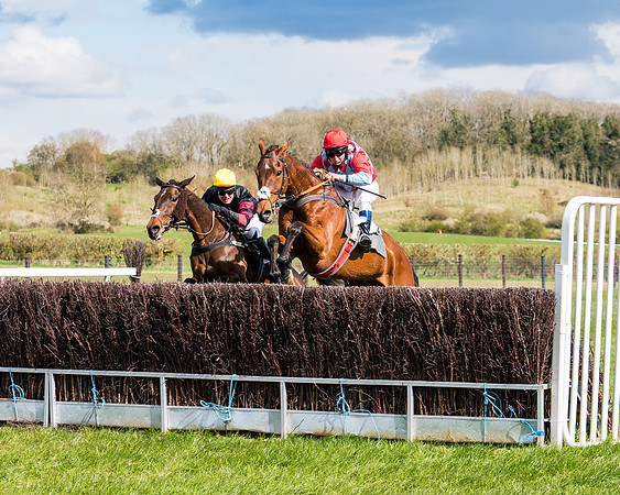 Race 7 - Maiden-64