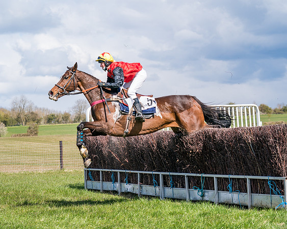 Race 5 - Novice Riders-80