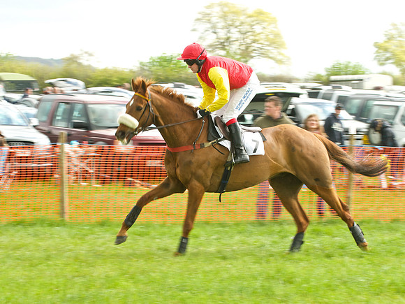 Kimblewick at Kimble Restricted Race