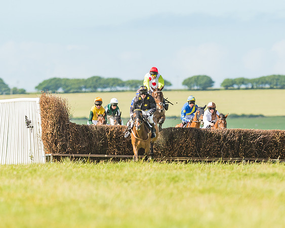 Open Maiden Race