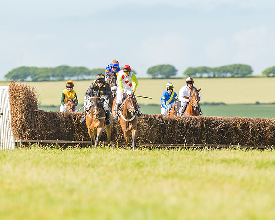 Open Maiden Race
