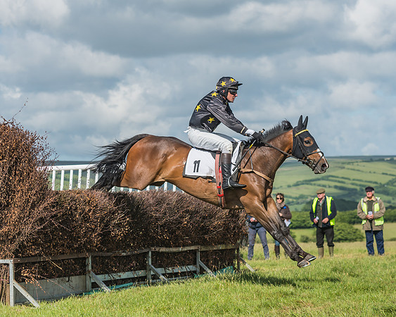 Open Maiden Race