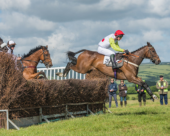 Open Maiden Race