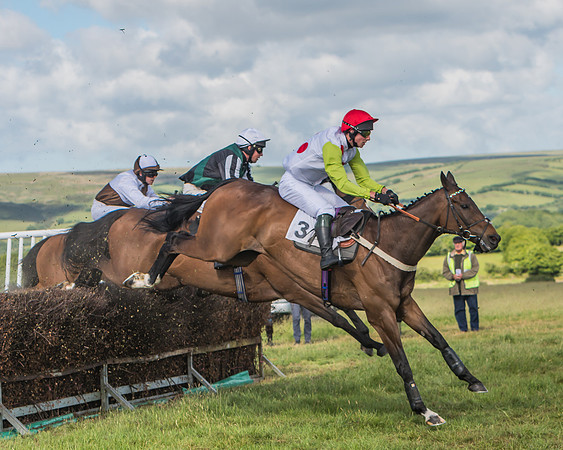 Open Maiden Race