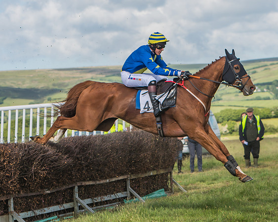 Open Maiden Race